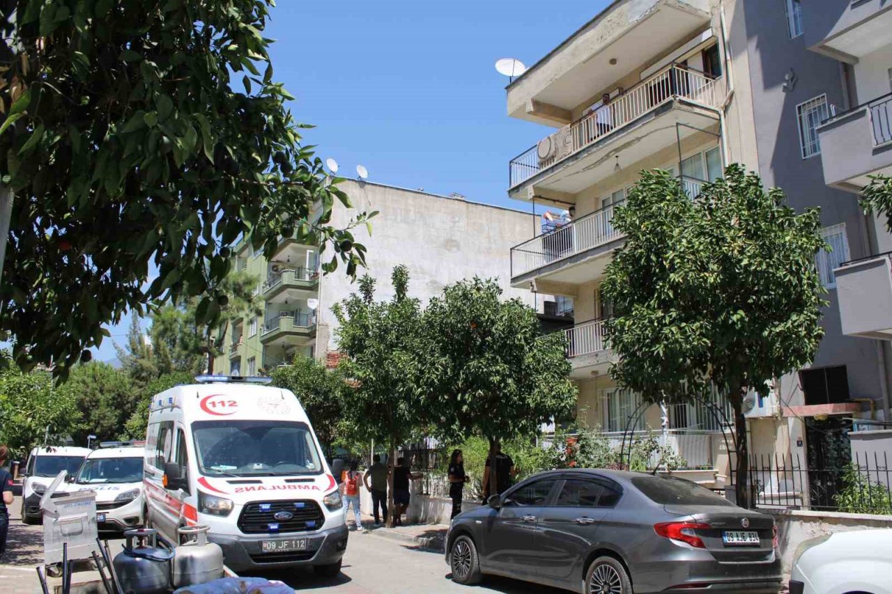 Yüksek lisans öğrencisi evinde ölü bulundu