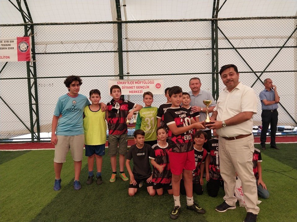 Simav Yaz Kur’an Kursları futbol turnuvası sona erdi