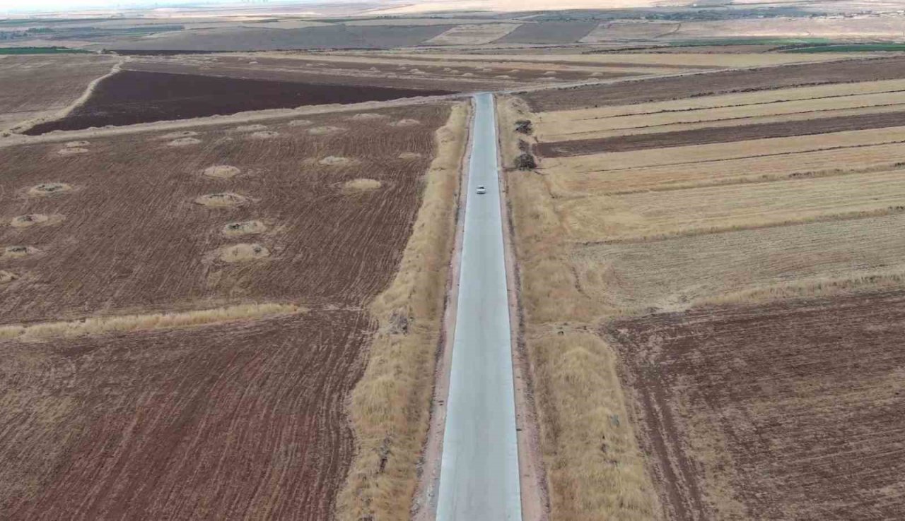 Siverek’in bozuk yollarını büyükşehir yapıyor