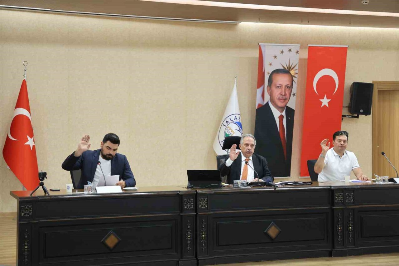 Talas Meclisi’nde 22 Madde Görüşüldü