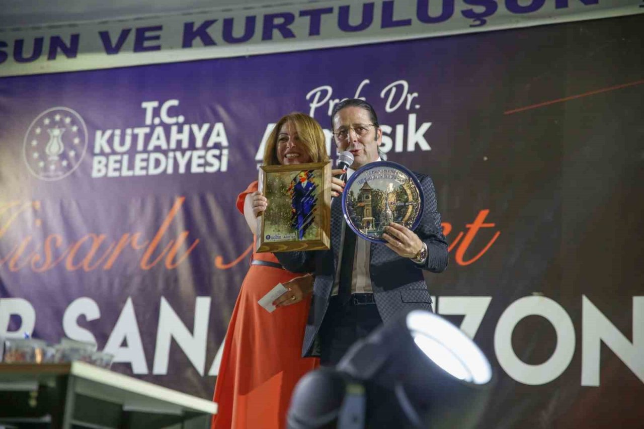 Uluslararası Şair Şeyhi Şiir ve Sanat Festivali, final gecesi ile sona erdi