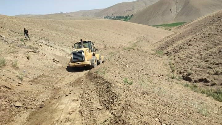 Selden zarar gören yollar temizlenmeye başlandı