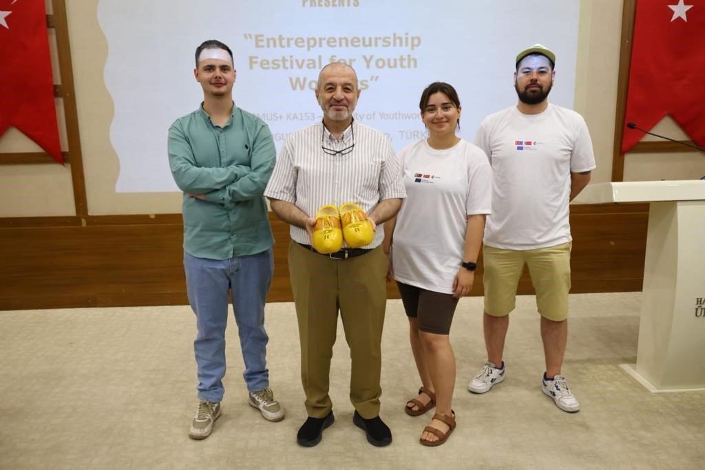 Gençlik Çalışanları için Girişimcilik Festivali projesinin açılışı HKÜ’de gerçekleştirildi