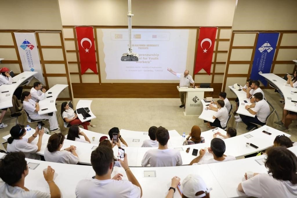Gençlik Çalışanları için Girişimcilik Festivali projesinin açılışı HKÜ’de gerçekleştirildi