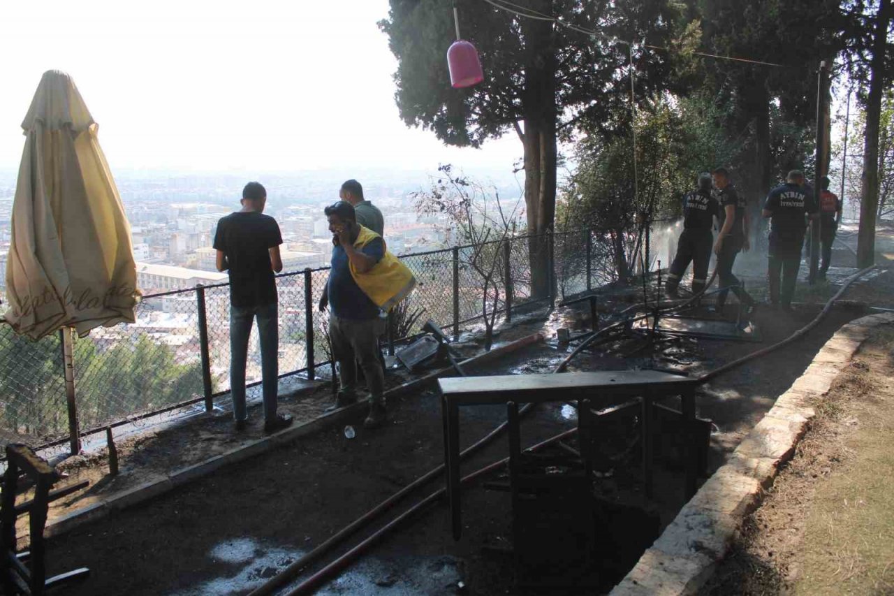 Aytepe mesire alanındaki yangın büyümeden söndürüldü