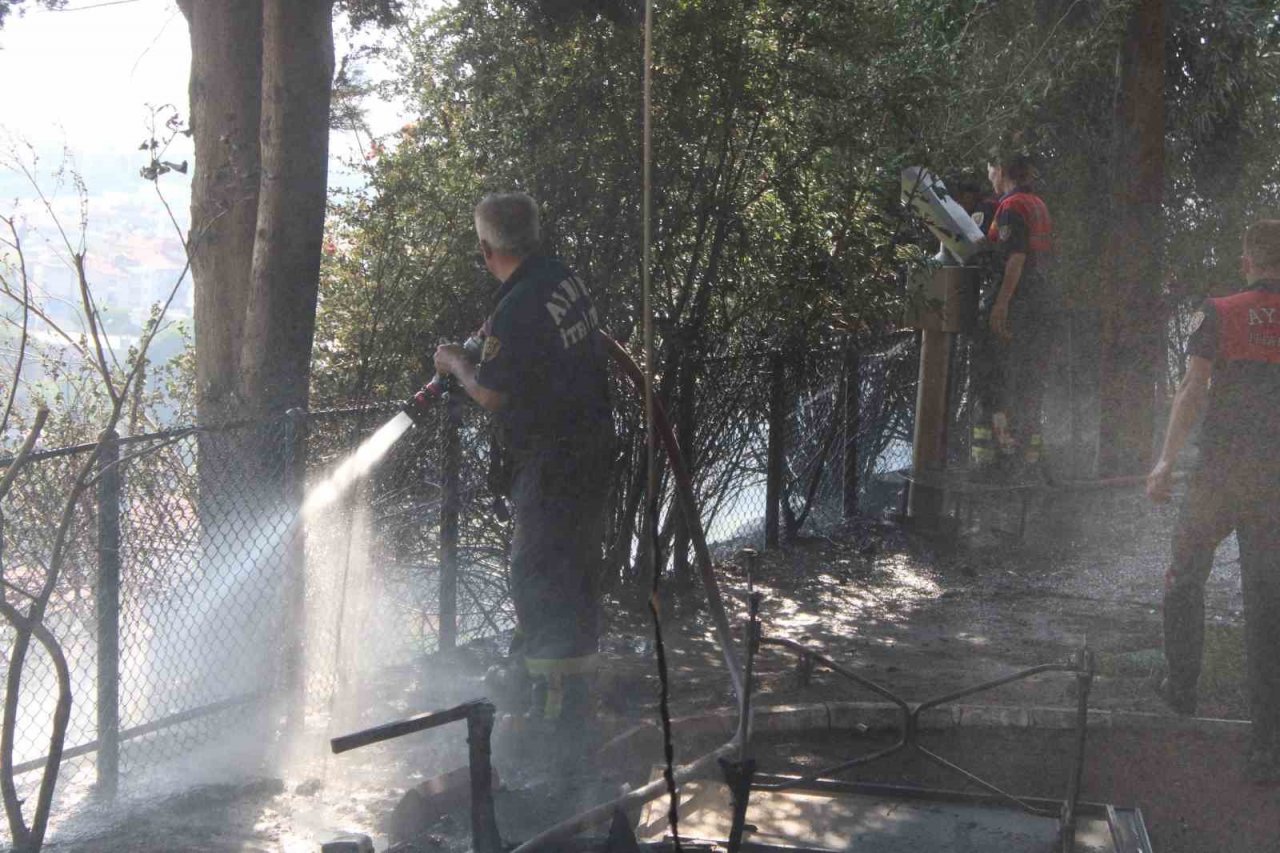 Aytepe mesire alanındaki yangın büyümeden söndürüldü