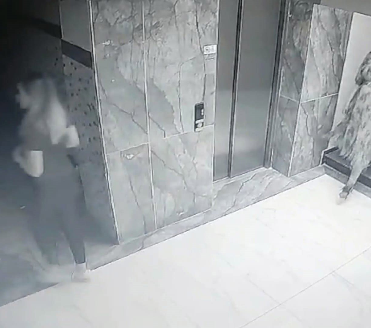 Keşif yaptıkları apartmandan ayakkabı çaldılar