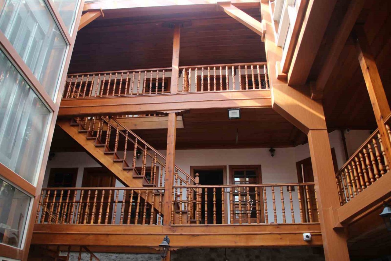 Tarihi Kiliseli Tüccar Han’da restorasyon çalışmaları tamamlandı