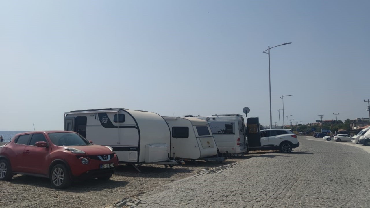 Assos’ta karavanlar tepkilere neden oldu