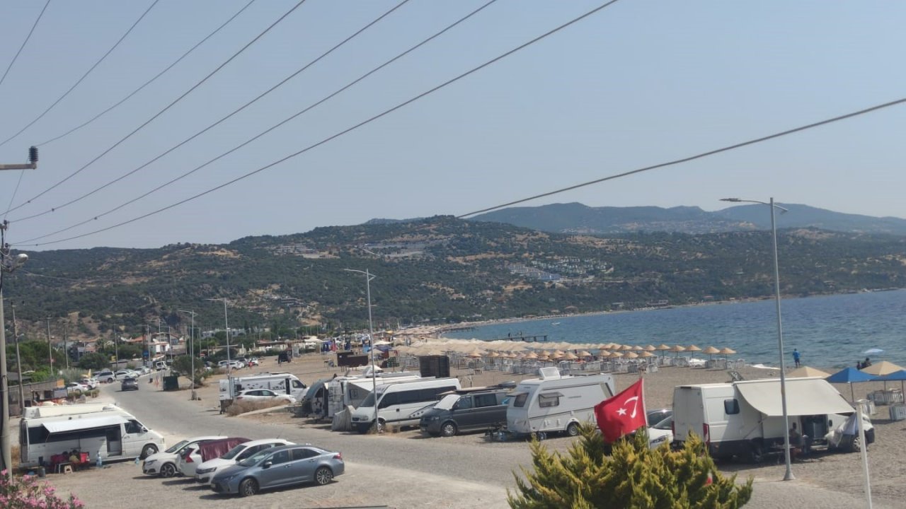 Assos’ta karavanlar tepkilere neden oldu