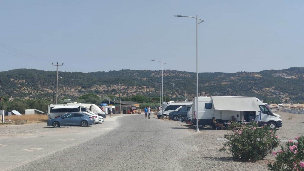 Assos’ta karavanlar tepkilere neden oldu