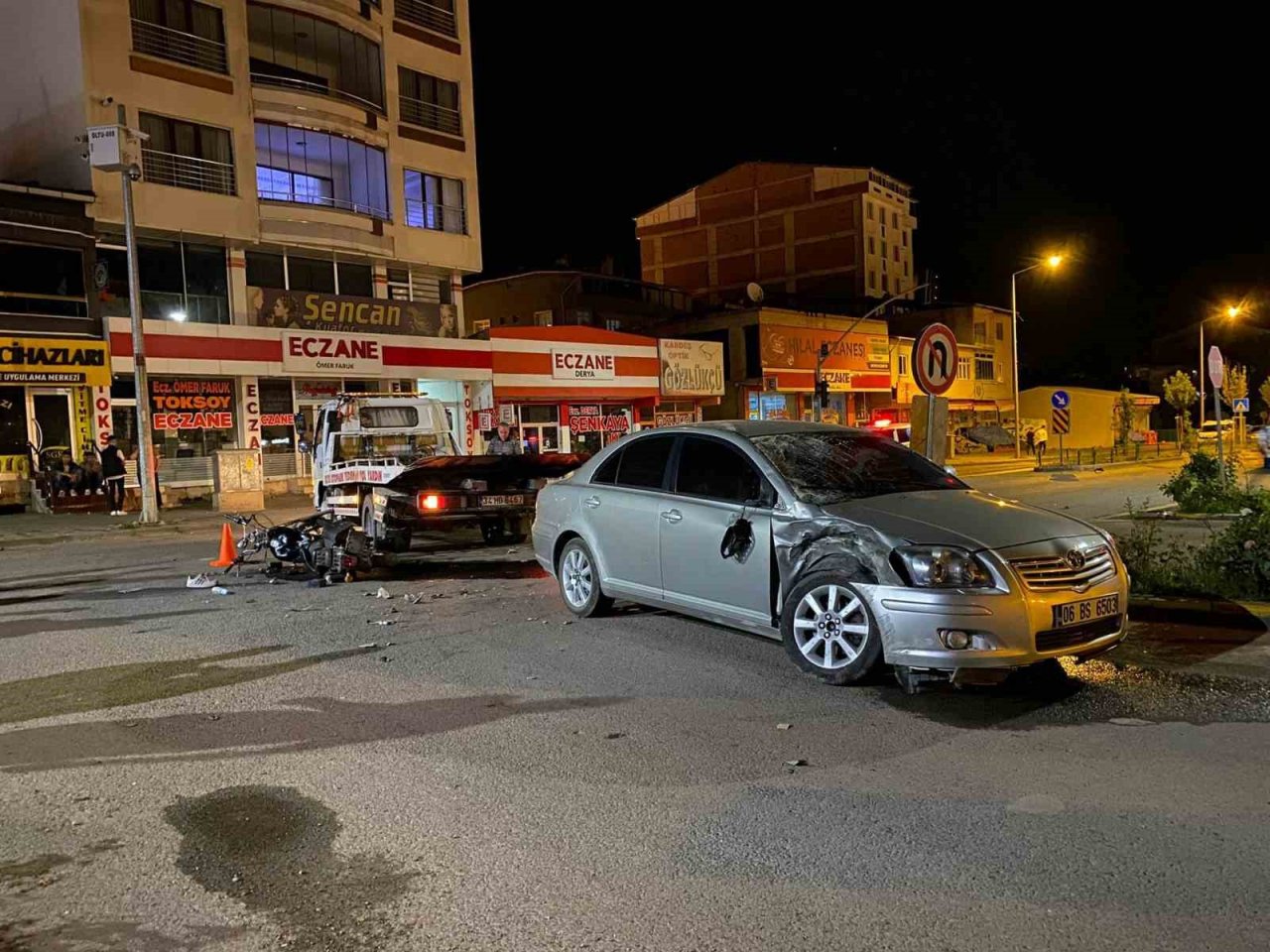 Erzurum’da motosiklet otomobille çarpıştı: 1 ölü 1 yaralı