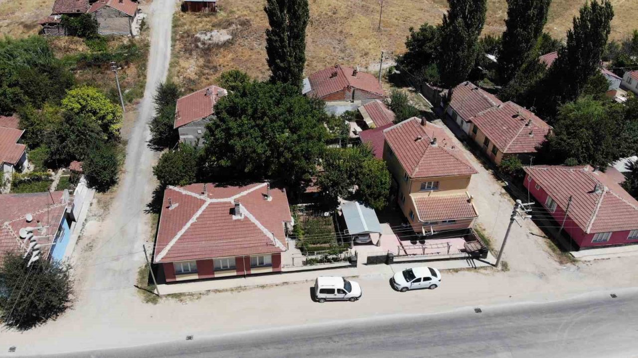 Doğalgaz caddenin bir tarafında var diğer tarafında yok