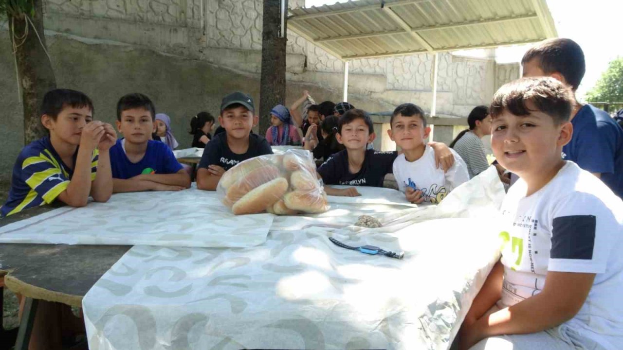 Yaz Kur’an Kursu öğrencilerine mangalda köfte