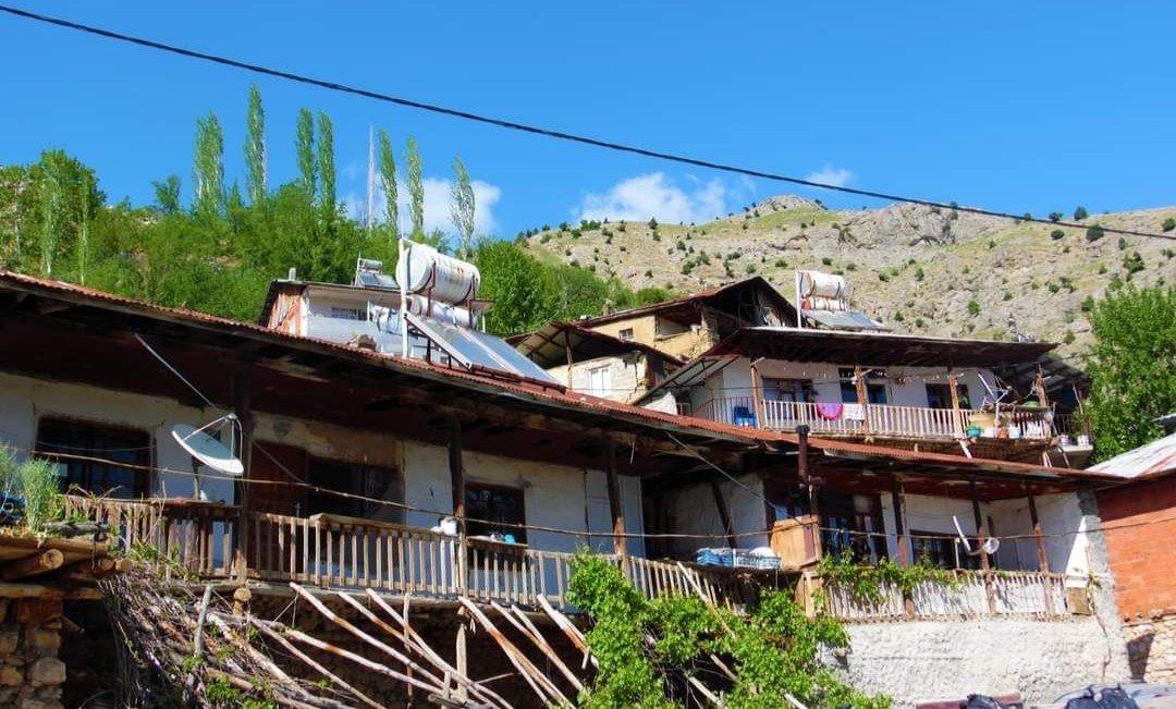 Kahramanmaraş’ta yıllara meydan okuyan evler, depremde bile ayakta kaldı