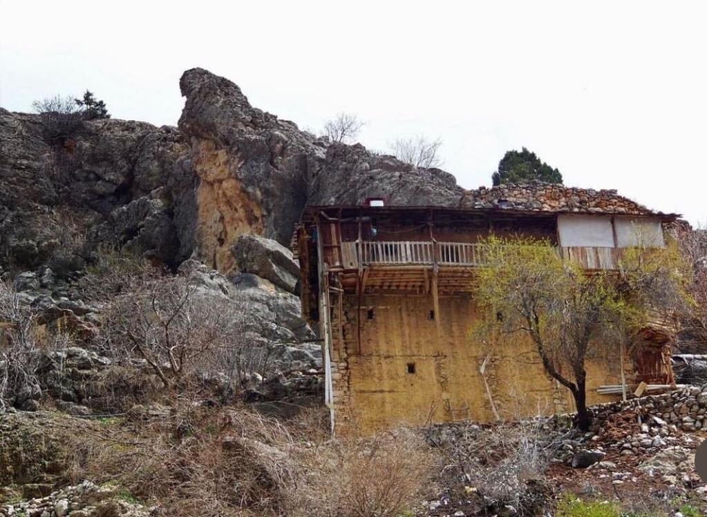 Kahramanmaraş’ta yıllara meydan okuyan evler, depremde bile ayakta kaldı