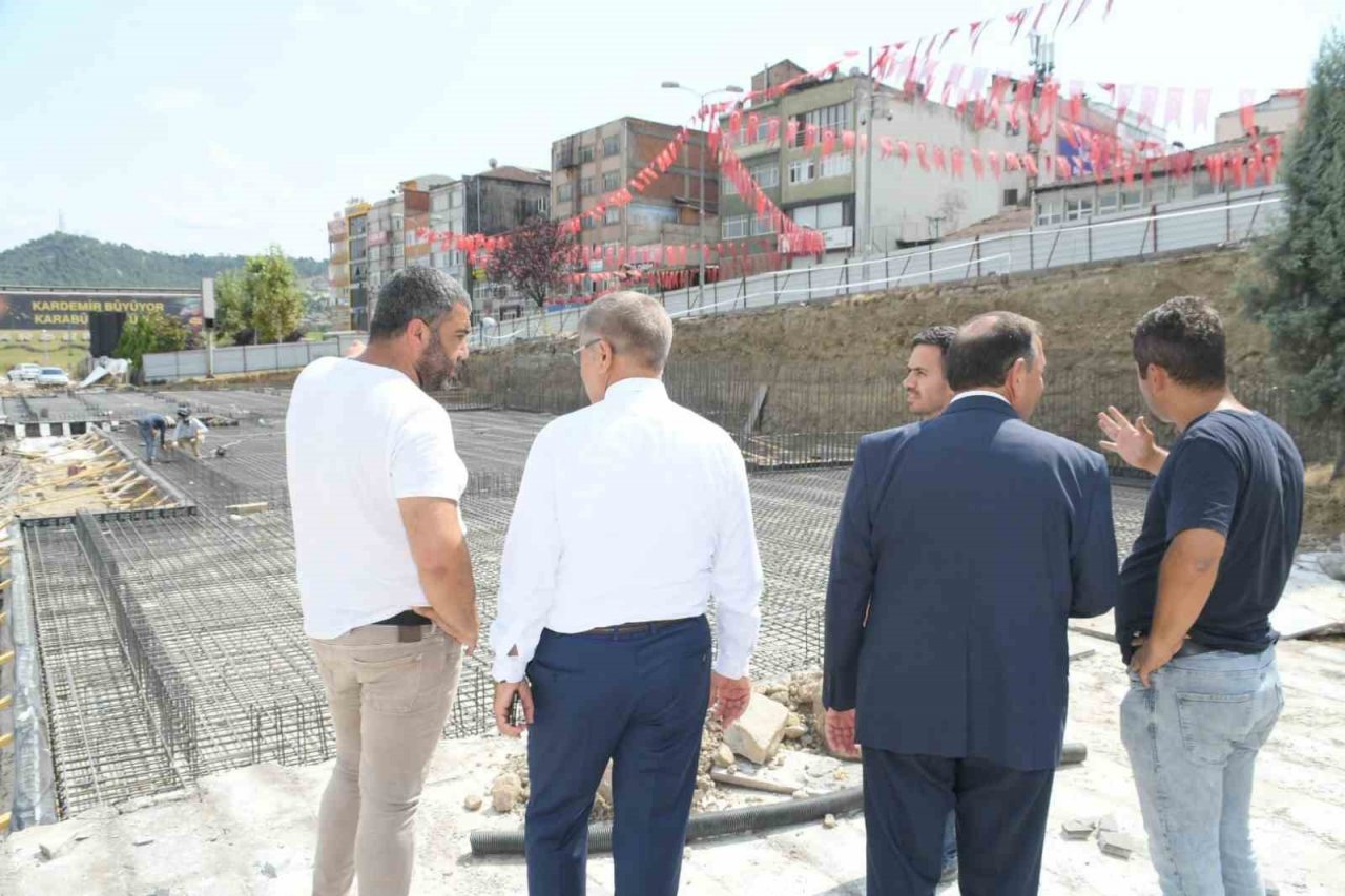 Vali Gürel, millet bahçelerindeki çalışmaları inceledi