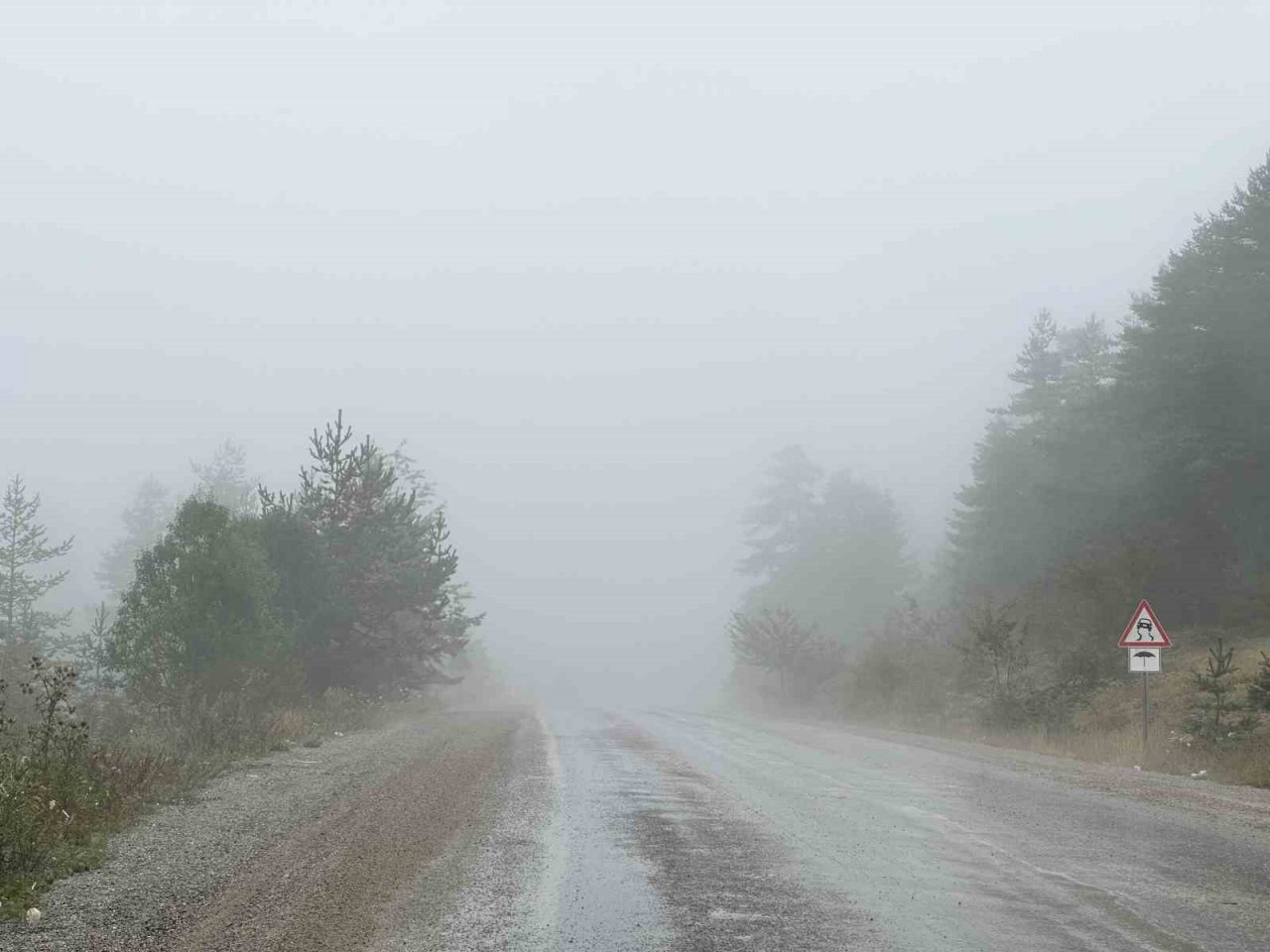 Kastamonu’nun yüksek kesimlerinde sis ve sağanak etkili oldu