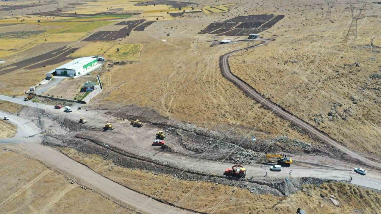 Büyükşehir’den Çevril-Taşhan arasındaki yolda önemli çalışma
