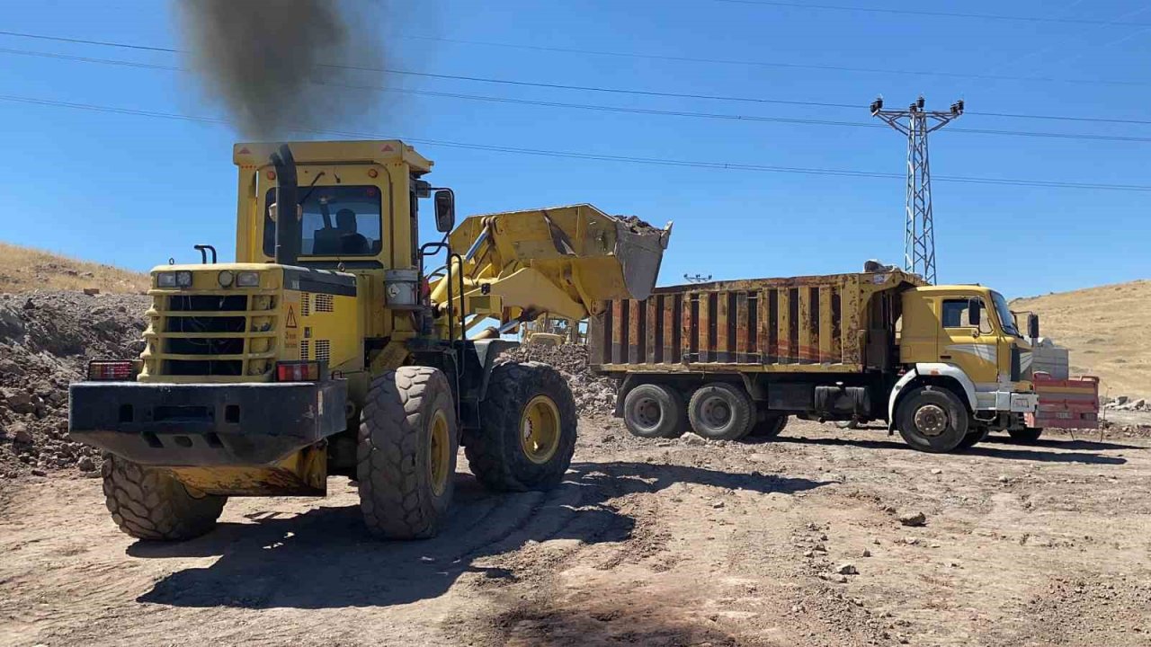 Büyükşehir’den Çevril-Taşhan arasındaki yolda önemli çalışma