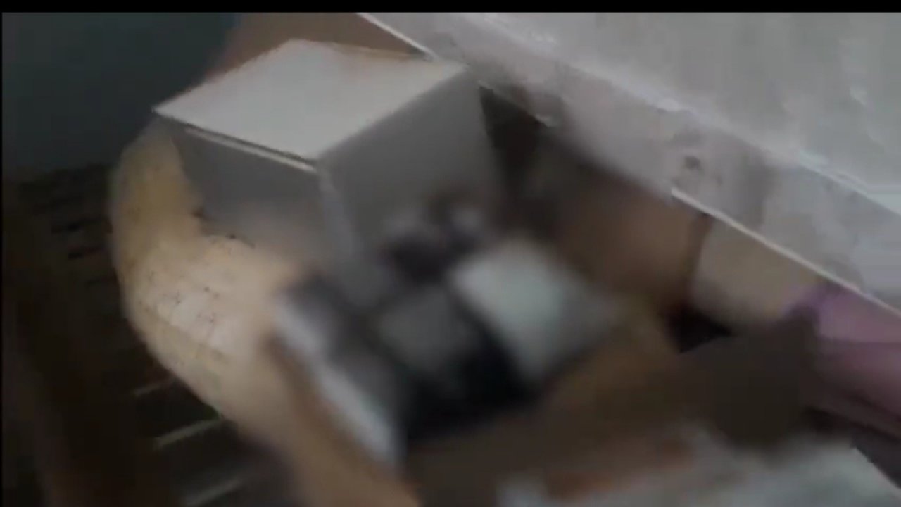 Depoya yapılan baskında 1 milyon adet boş makaron ele geçirildi