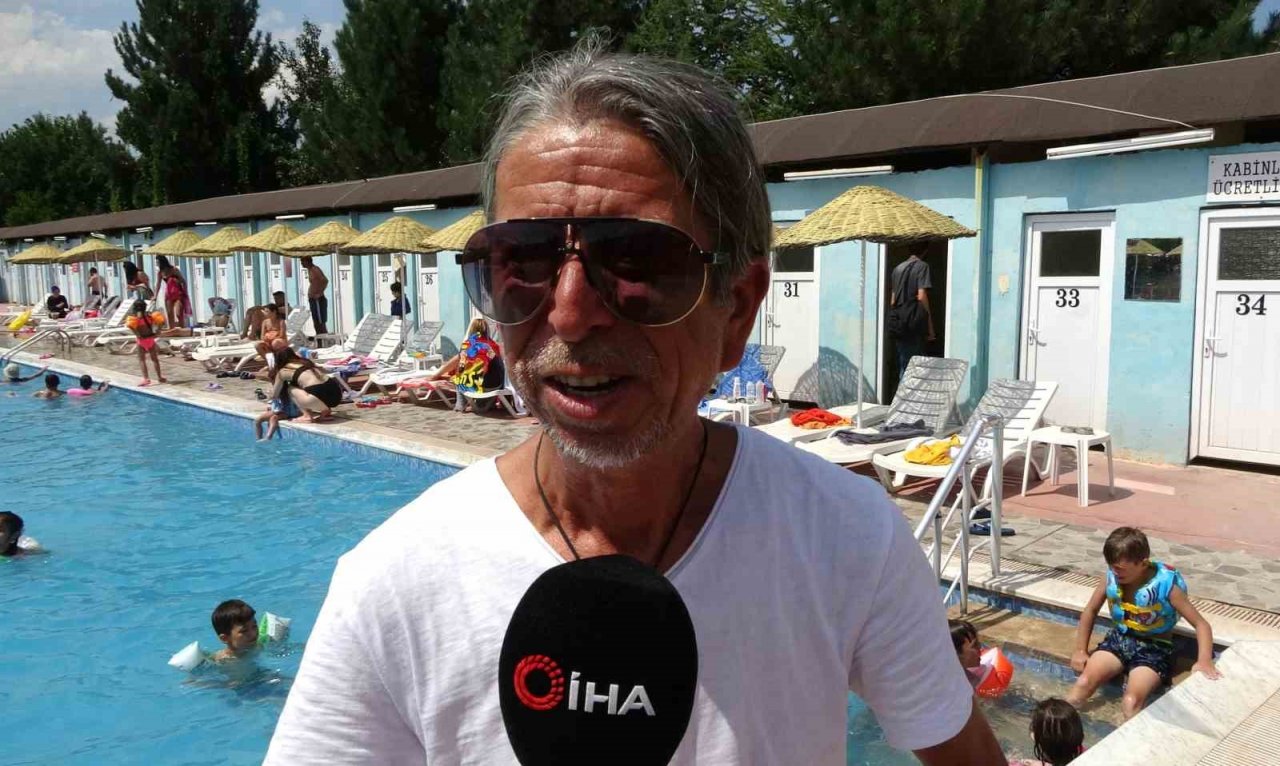 Sıcaktan bunalan vatandaşlar termal havuzlara koşuyor