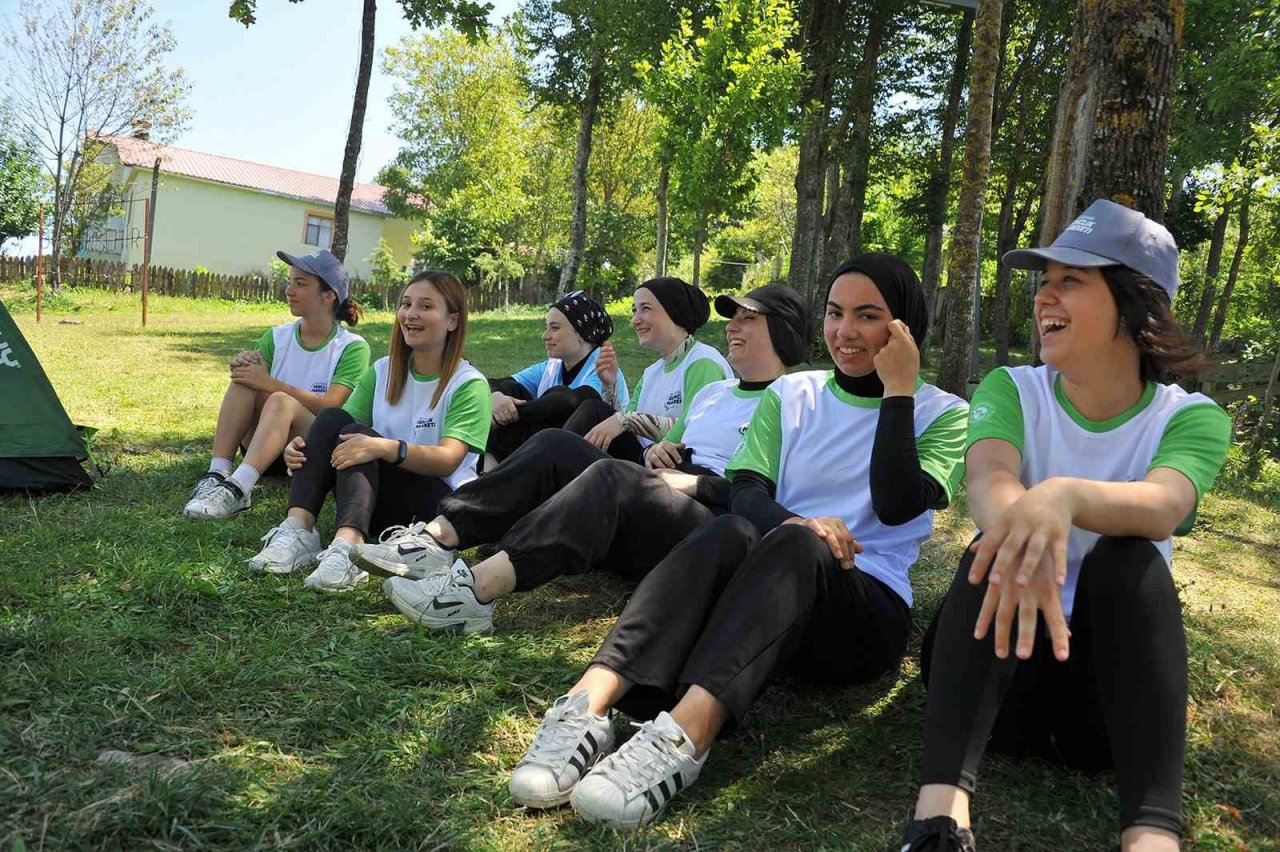 ‘Gençlik ve Kültür Kampları’na büyük ilgi