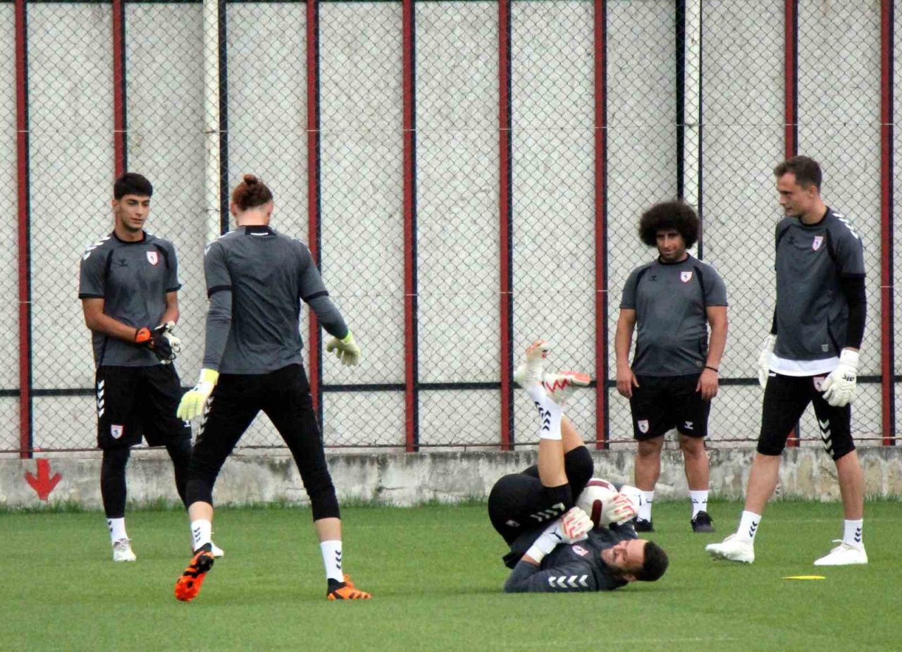 Okan Kocuk: “Takım olarak ligi en iyi sırada bitirmek istiyoruz”