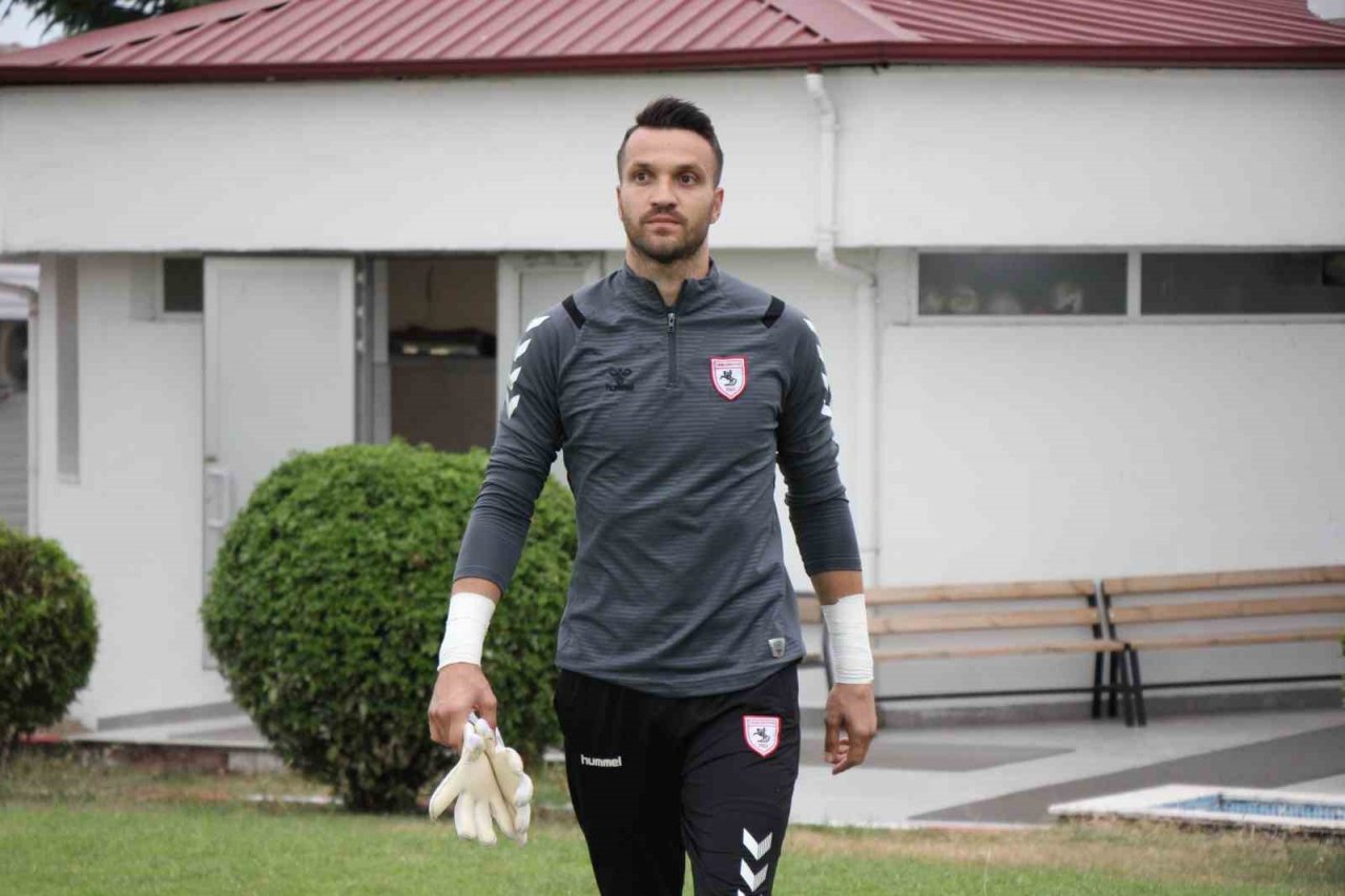 Okan Kocuk: “Takım olarak ligi en iyi sırada bitirmek istiyoruz”