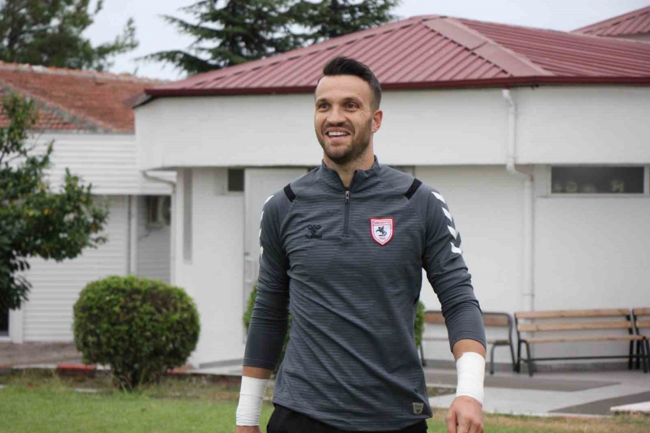 Okan Kocuk: “Takım olarak ligi en iyi sırada bitirmek istiyoruz”