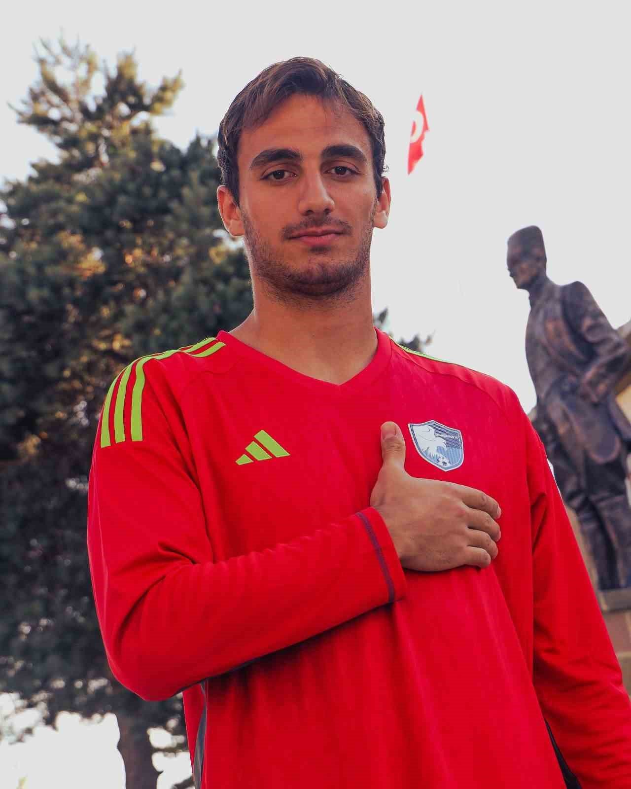 Erzurumspor FK’dan Cumhuriyet’in 100. yılına özel forma