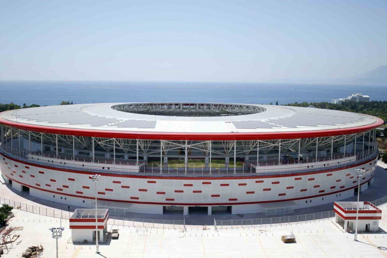 Süper Lig’de 12 ilden 20 takım, 20 statta mücadele edecek