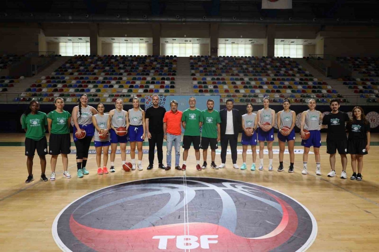 İzmitli periler yeni sezona hazırlanıyor