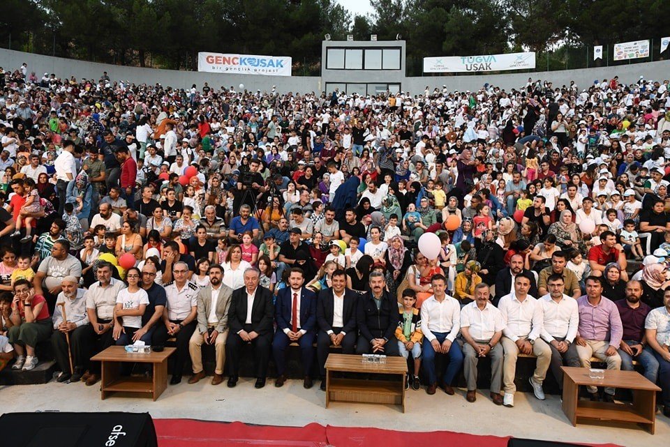 Uşak’ta yaz okulu renkli görüntülerle sona erdi