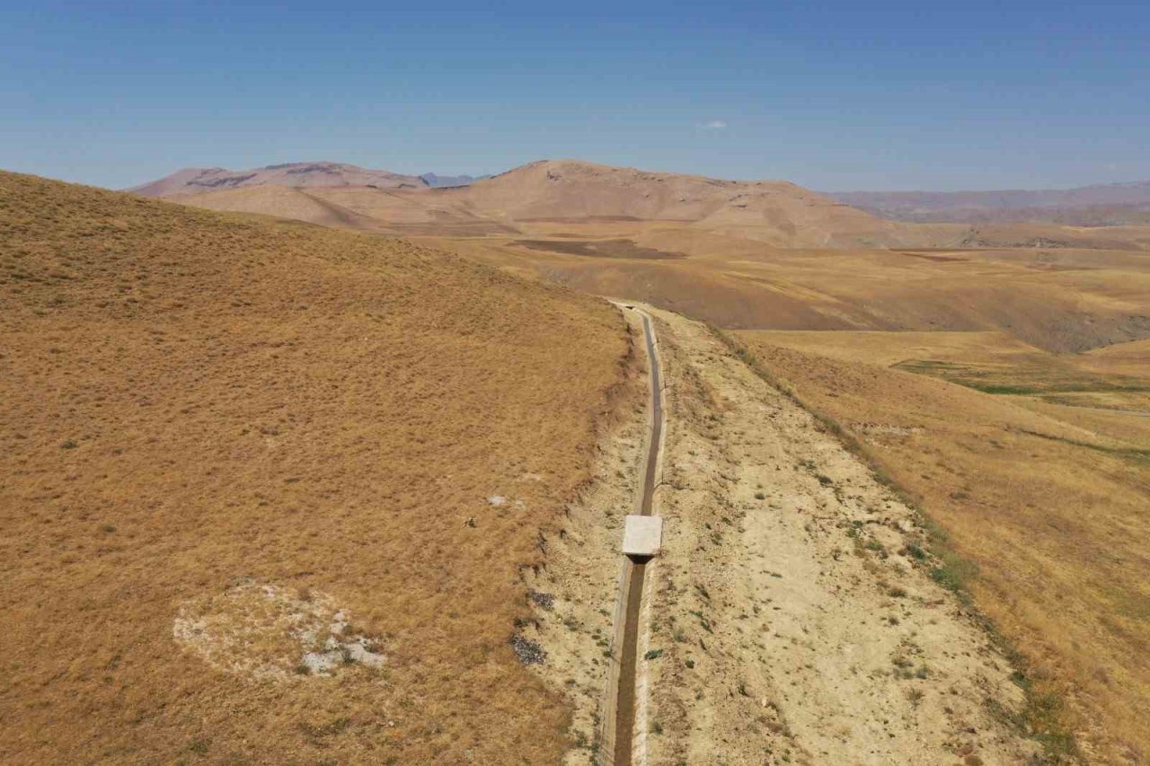 Kuraklığın yaşandığı Akbulut Mahallesi’ne can suyu