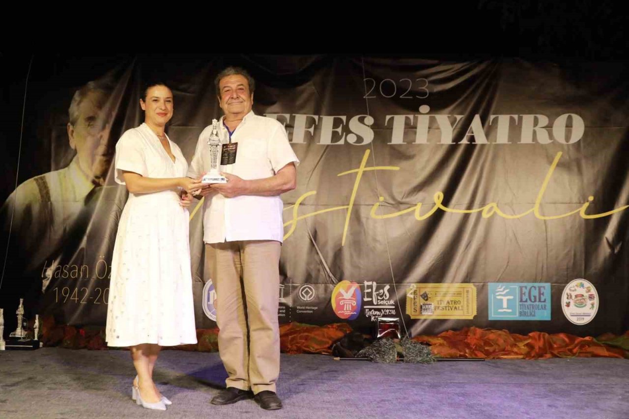 Efes Tiyatro Festivali başladı