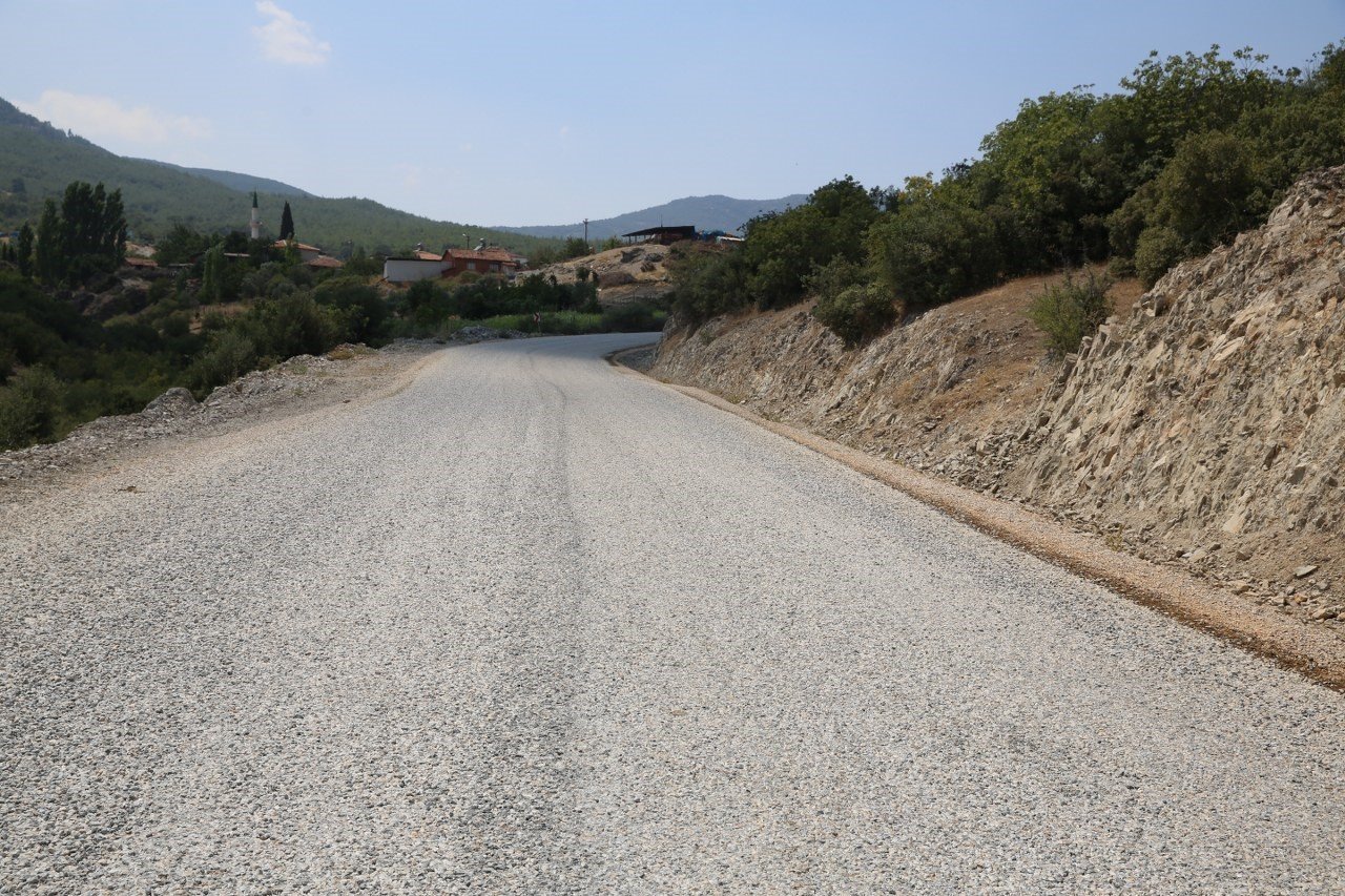 Yapılan yol çalışmasının önemi orman yangınında ortaya çıktı
