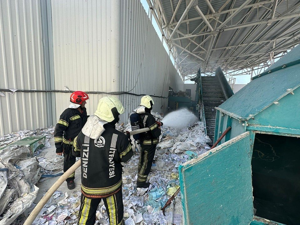 İtfaiye ekipleri yangından yangına koştu