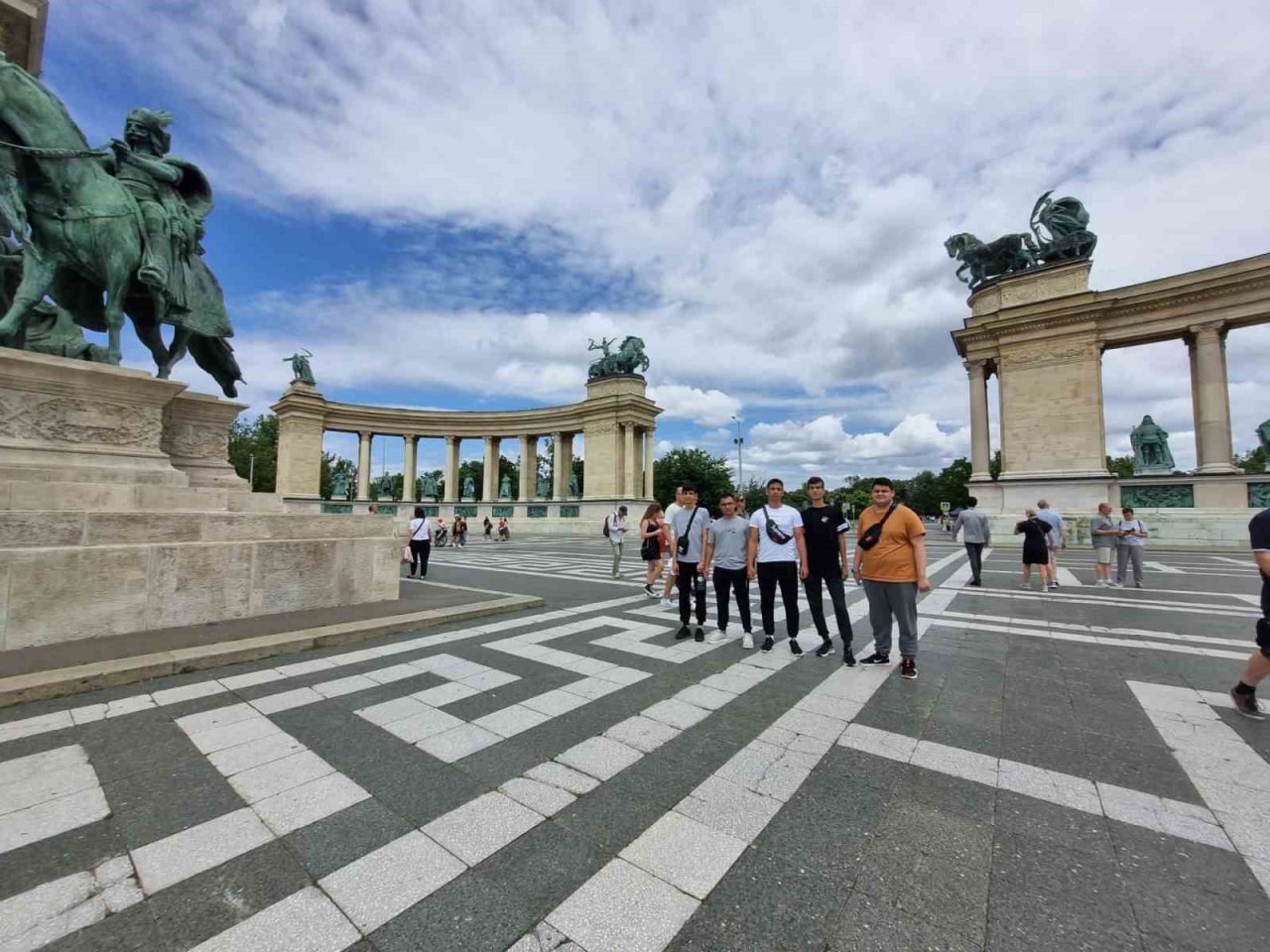 Avusturya’da 40 gün staj yapan DOSTEK öğrencileri yurda döndü