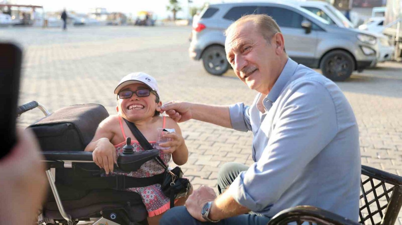 Didim Belediyesi’nden Akbük’te aşure hayrı