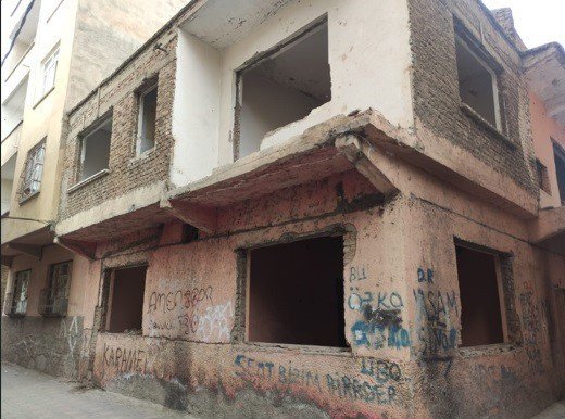 Bağlar’da 80 metruk yapının yıkımı tamamlandı