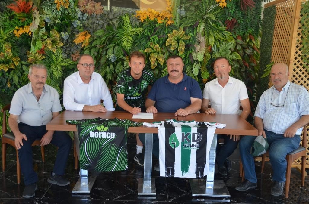 Beylikovaspor’dan transfer şovu