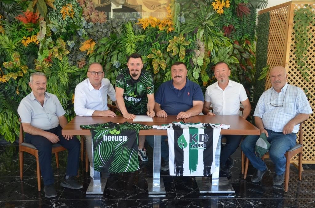 Beylikovaspor’dan transfer şovu