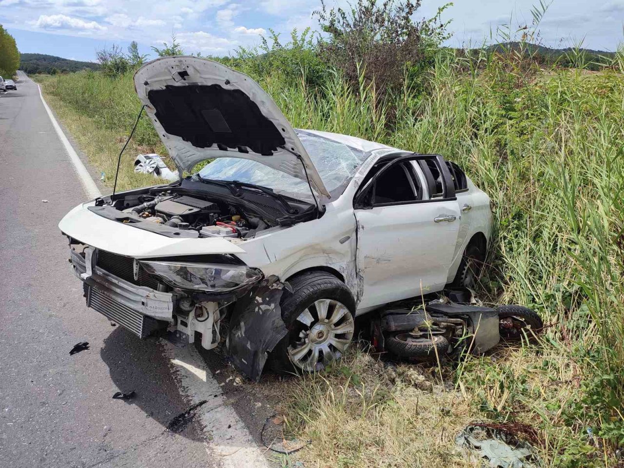Keşan’da zincirleme trafik kazasında 4 kişi yaralandı