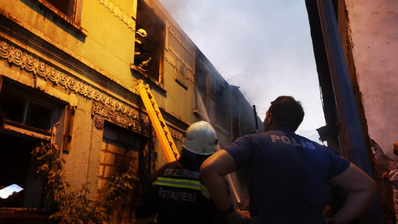 Metruk binada çıkan yangın korkuttu