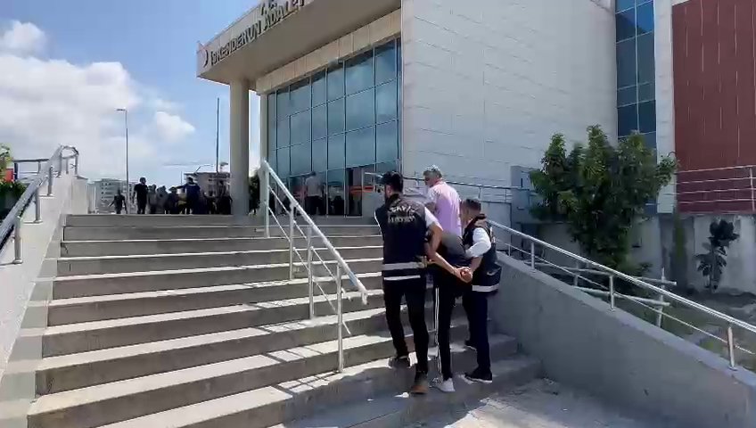 Aranan şahıs Adana’da yakalandı