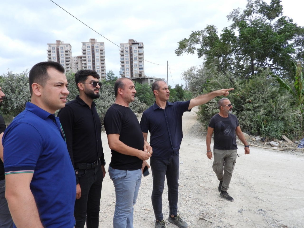 Samandağ’da bozuk yolun asfaltlama çalışması tamamlandı