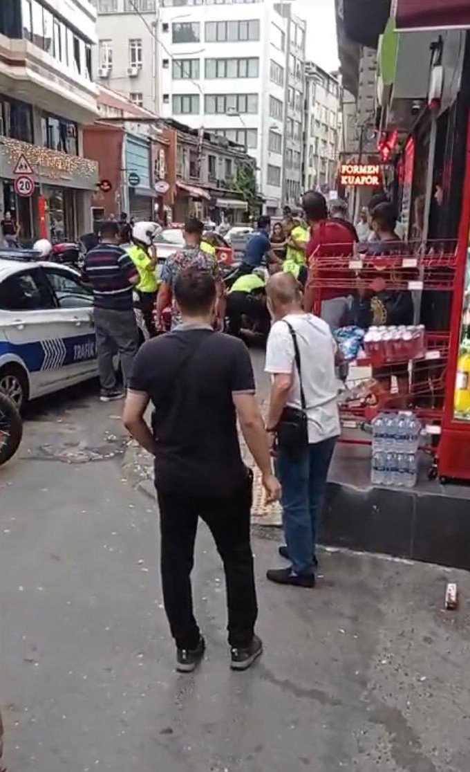 Kaza sonrası polisle tartışıp küfür eden adam gözaltına alındı