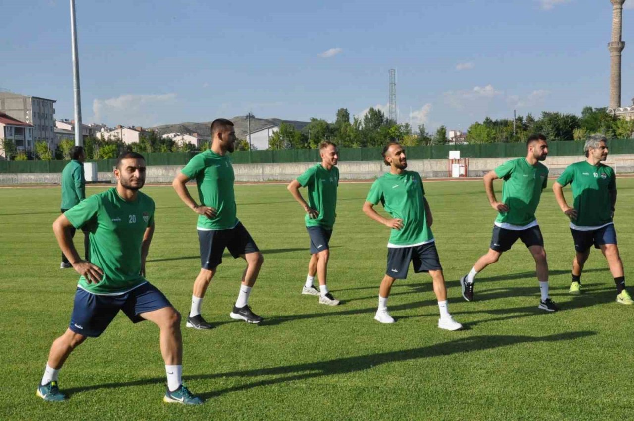 Kars 36 Spor sezon açılışını yaptı