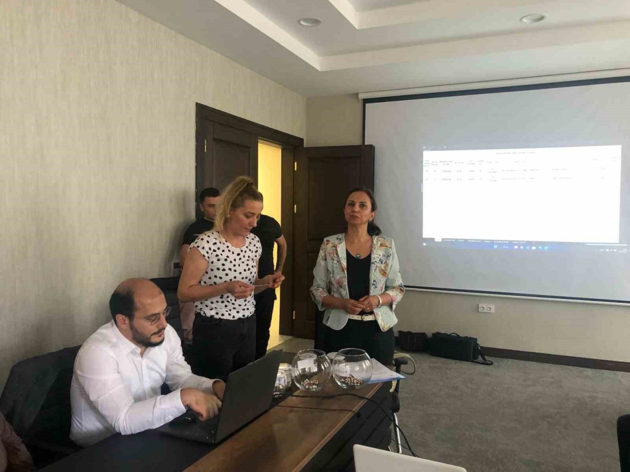 Sel felaketinde ev ve iş yerleri zarar gören hak sahipleri için ikinci kura çekildi